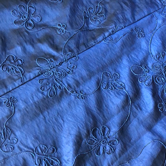 3 piece embroidered taffeta skirt, jacket & top - Picture 5 of 8